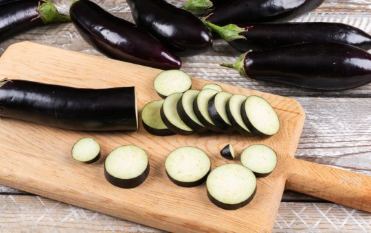 Aubergines : un incontournable de la cuisine du monde à découvrir