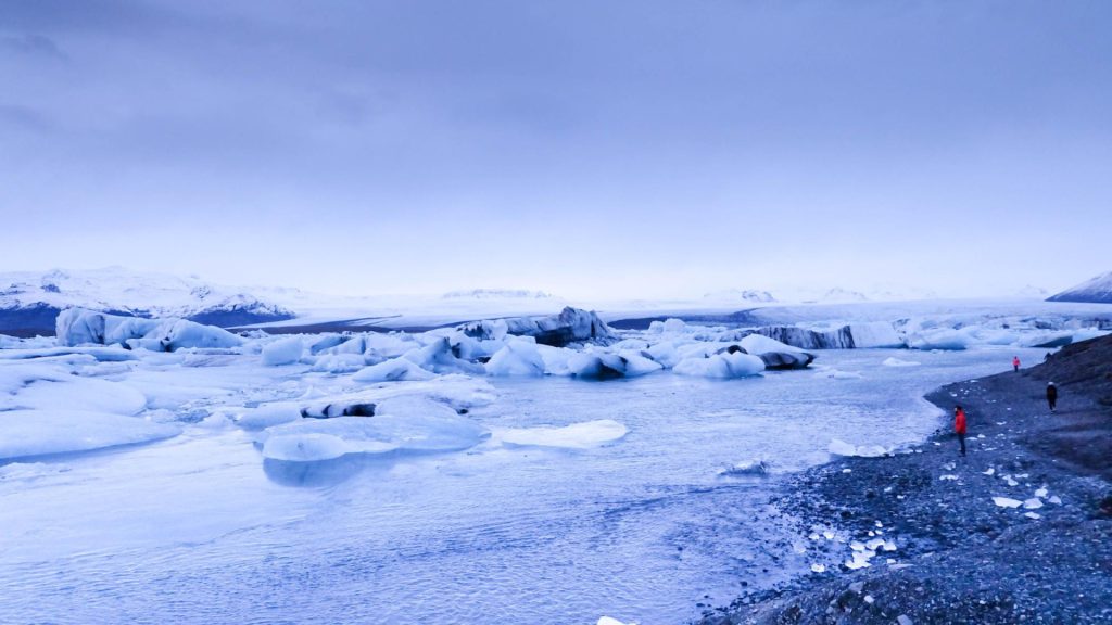Naviguer vers le continent blanc : l’Antarctique en voilier, une aventure unique